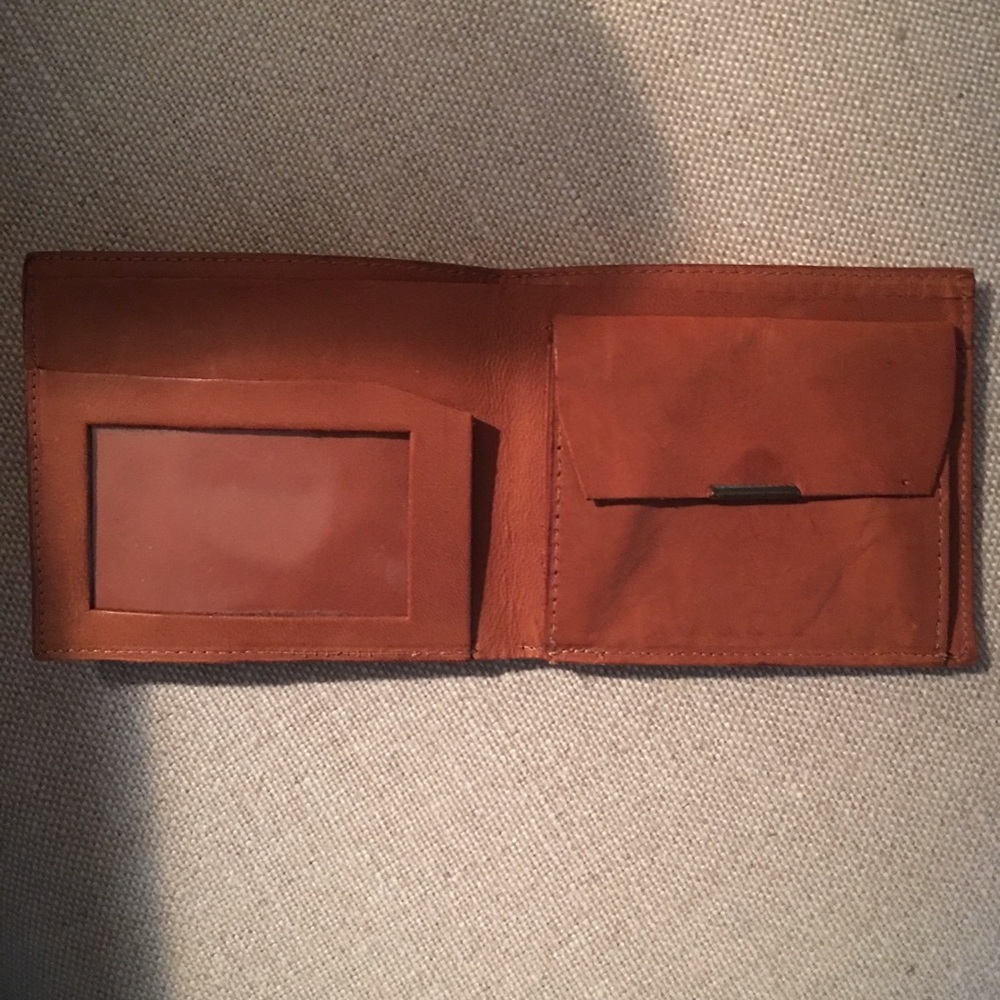 Leather wallet - Picture 2 of 3